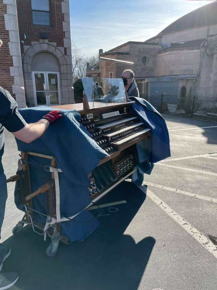 unloading the truck console 2